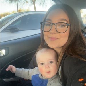 Meet your Posher, Emilee